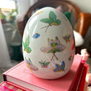 Porcelain Chinoiserie Famille Rose Egg with Butterflies and Dragonflies